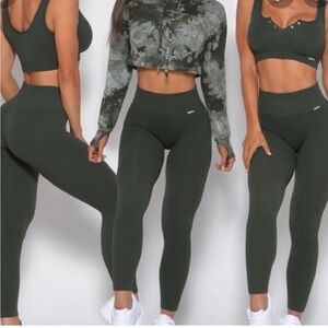 SET Bombshell Sportswear Ribbed Leggings